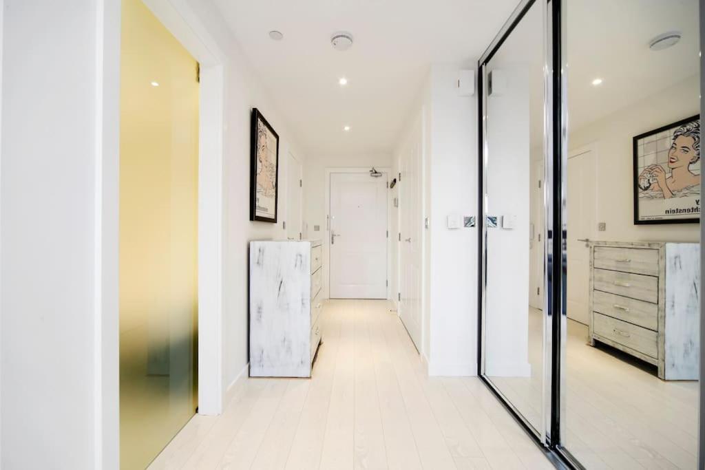 런던 Cool Dalston Studio With Balcony And Gym 아파트 외부 사진